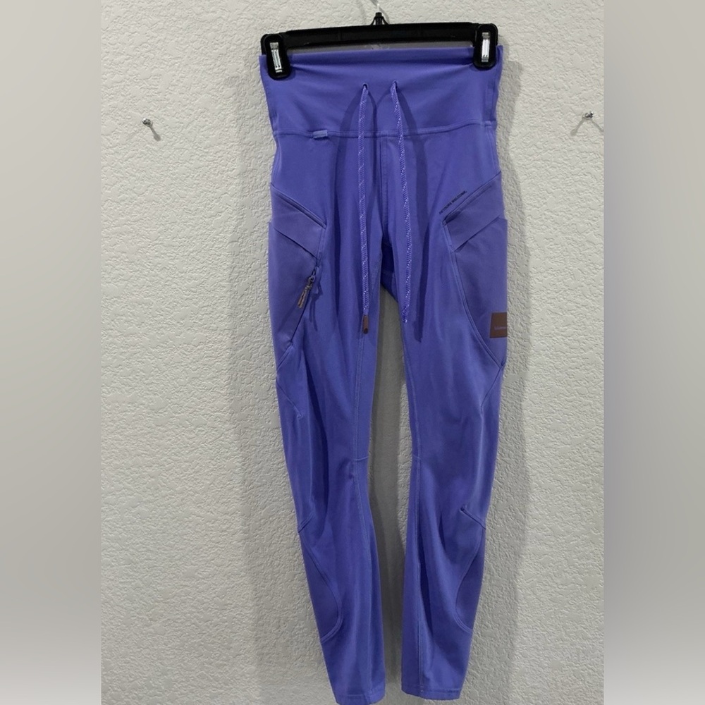 Lululemon Cargo Super-High-Rise Hiking Tight Women’s 4 25" Charged Indigo